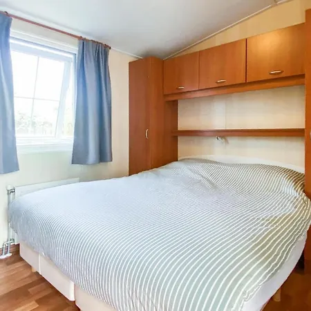 Beautiful Stacaravan In Campsite 3*