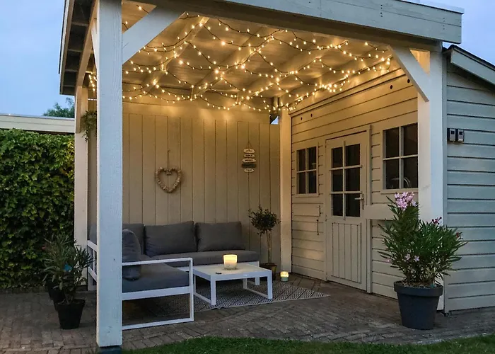 Beautiful Stacaravan In Goedereede